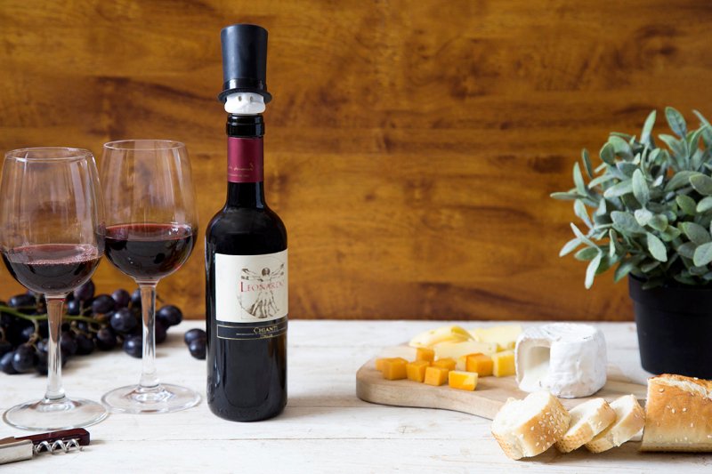 Barney - Wein Verschluss und Ausgießer - Geschenkebuddy