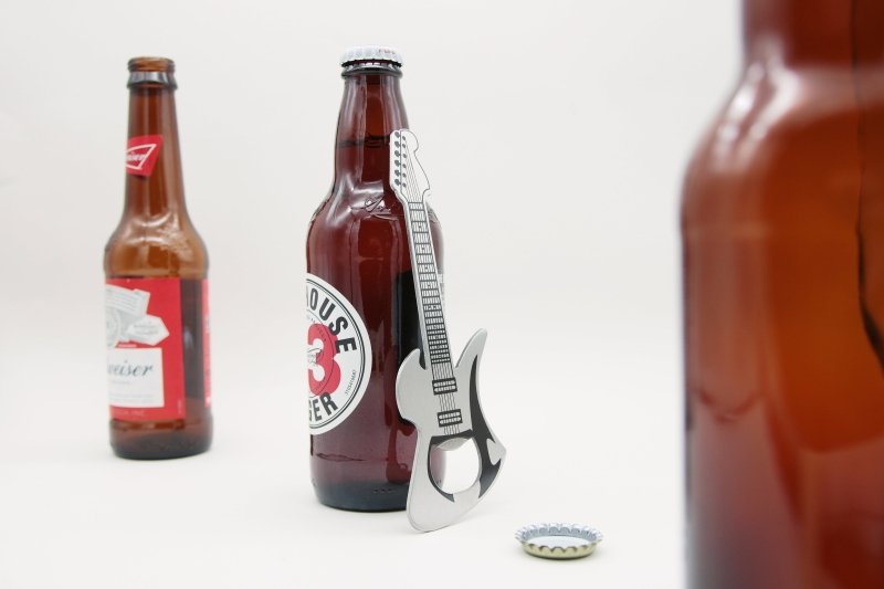 Flaschenöffner Gitarre | Guitar Bottle Opener Keychain 🎸 - Geschenkebuddy