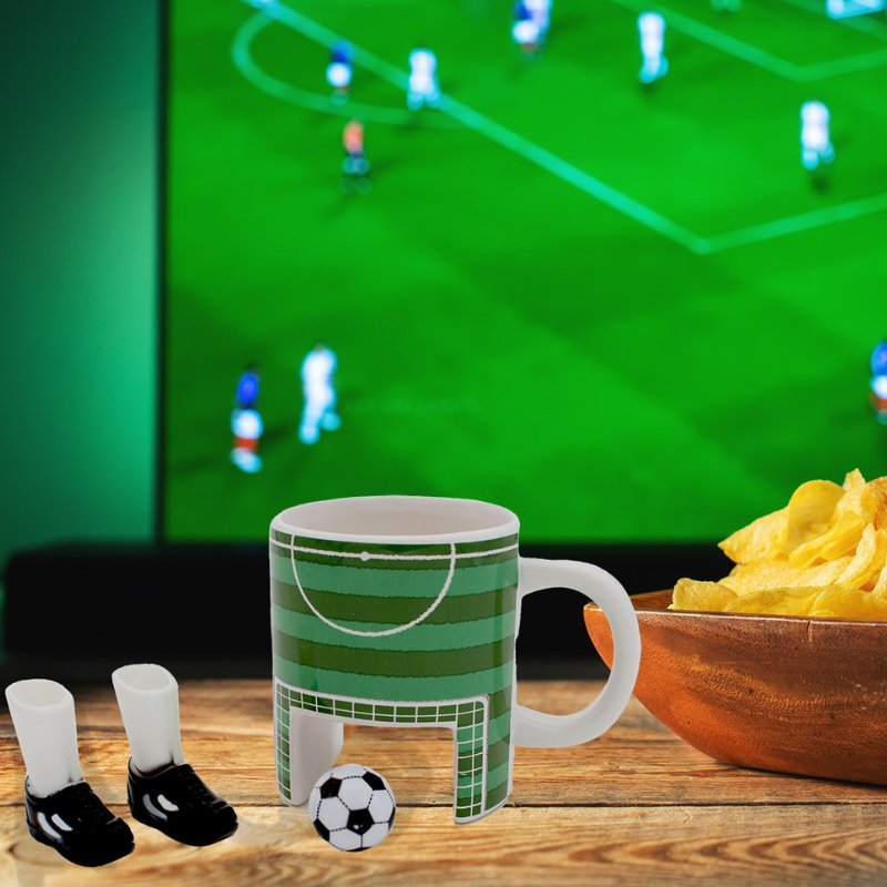 Produktbild Winkee - Fußball Tasse - Der Sportliche Kaffee Pott für Fußball Fans - Geschenkebuddy