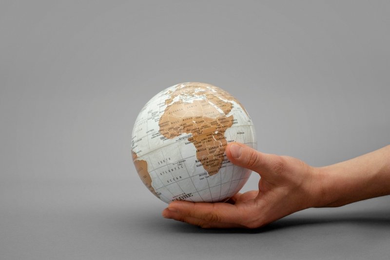 Rotierender Globus - Geschenkebuddy