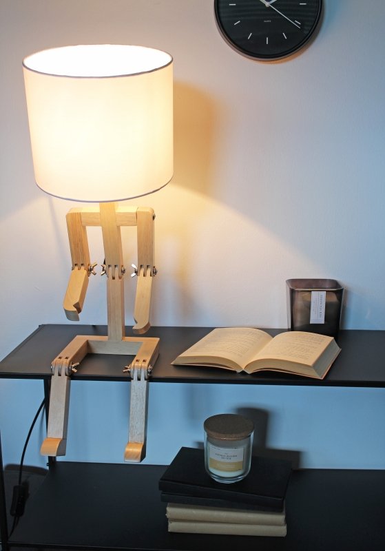 Sitzende Lampe "Emil" 🪔