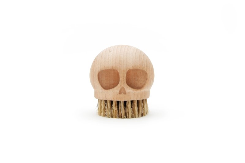 Totenkopf Gemüsebürste | Skull Brush 🍎 - Geschenkebuddy