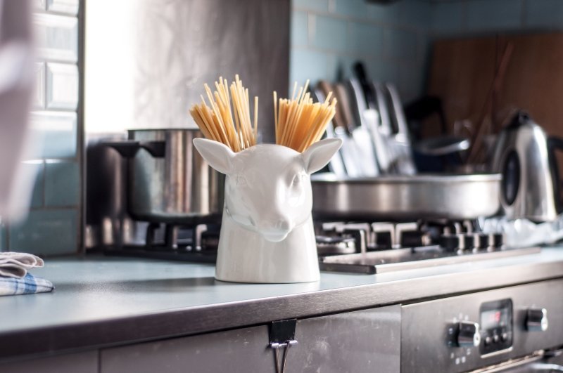 Küchenutensilienhalter Hirsch | Stag Head Utensil Holder 🦌 - Geschenkebuddy